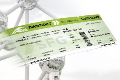 Bahnfahrkarte Graz-Brüssel, im Hintergrund das Atomium