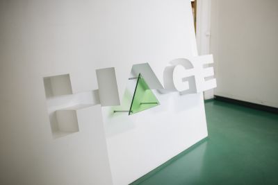 HAGE-Schriftzug in Kunststoff ausgeschnitten