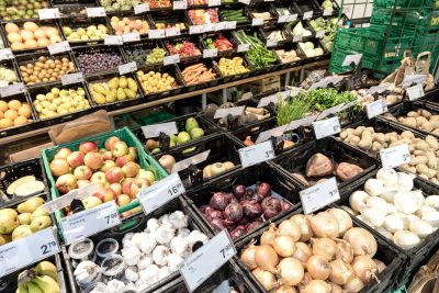 Obst und Gemüse in Bioladen