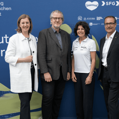 Wirtschaftslandesrätin Barbara Eibinger-Miedl, Philipp Blom, Gerlinde Kaltenbrunner, SFG-Geschäftsführer Christoph Ludwig.