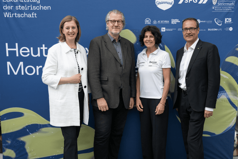 Wirtschaftslandesrätin Barbara Eibinger-Miedl, Philipp Blom, Gerlinde Kaltenbrunner, SFG-Geschäftsführer Christoph Ludwig.