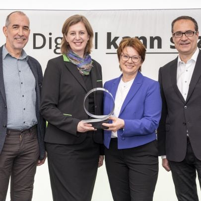 Head of Internationalization & Co-Founder Capito Klaus Candussi, Landesrätin Barbara Eibinger-Miedl, CEO & Co-Founder Capito Walburga Fröhlich, SFG-Geschäftsführer Christoph Ludwig