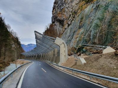 Felswand „Steinerne Jungfrau“