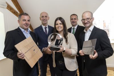 Mario Leitner (royos), Landesrat Willibald Ehrenhöfer, Cornelia Leitner (royos), Christoph Ludwig (SFG) und Andreas Hausberger (royos)