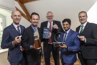 Landesrat Willibald Ehrenhöfer, Stefan Trabesinger (Pro2Future), Gerd Hribernig (Pro2Future), Muaaz Abdul Hadi (Pro2Future) und Christoph Ludwig (SFG)